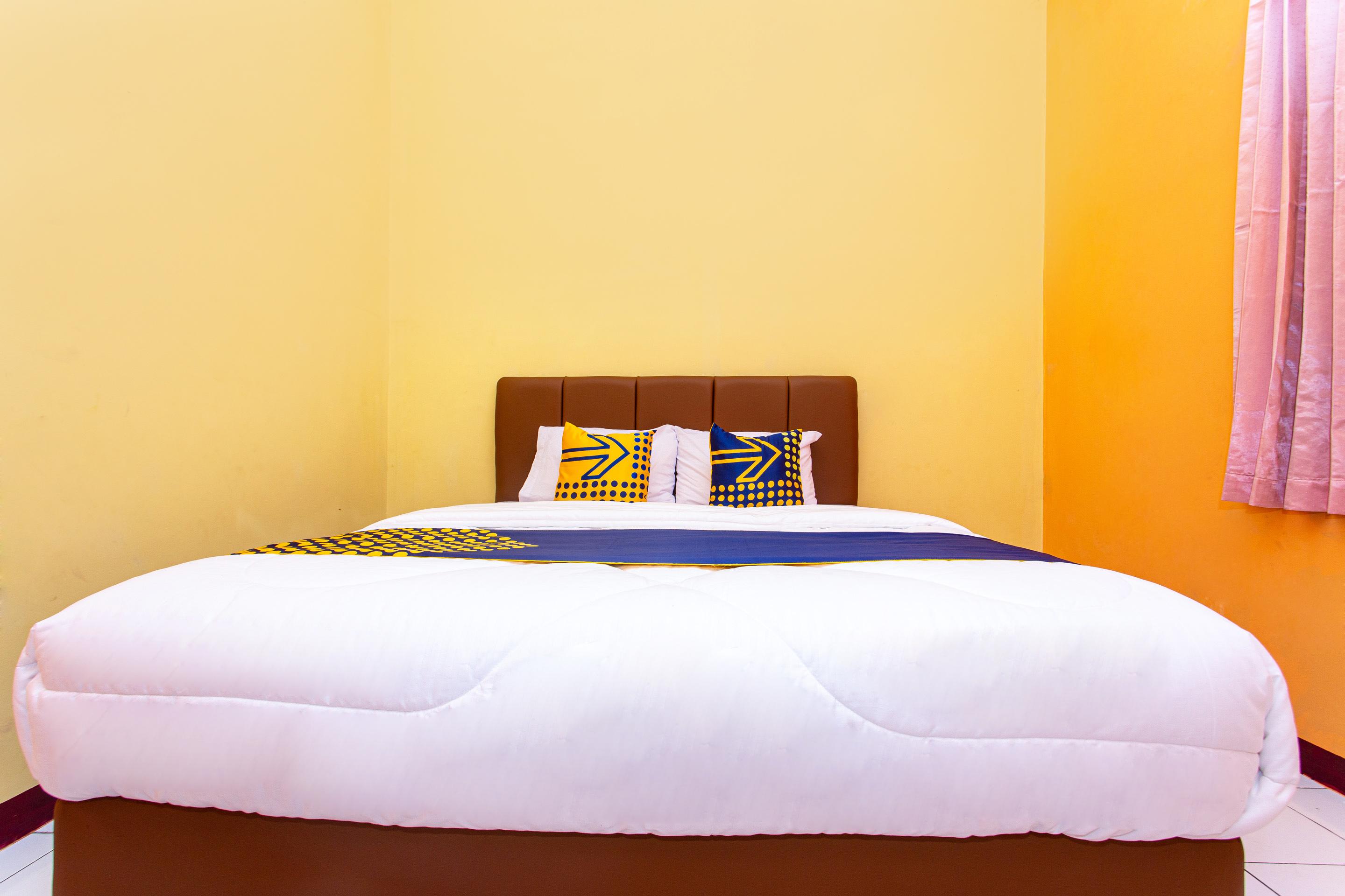 Hotel Spot On 2697 Homy House Semarang Zewnętrze zdjęcie