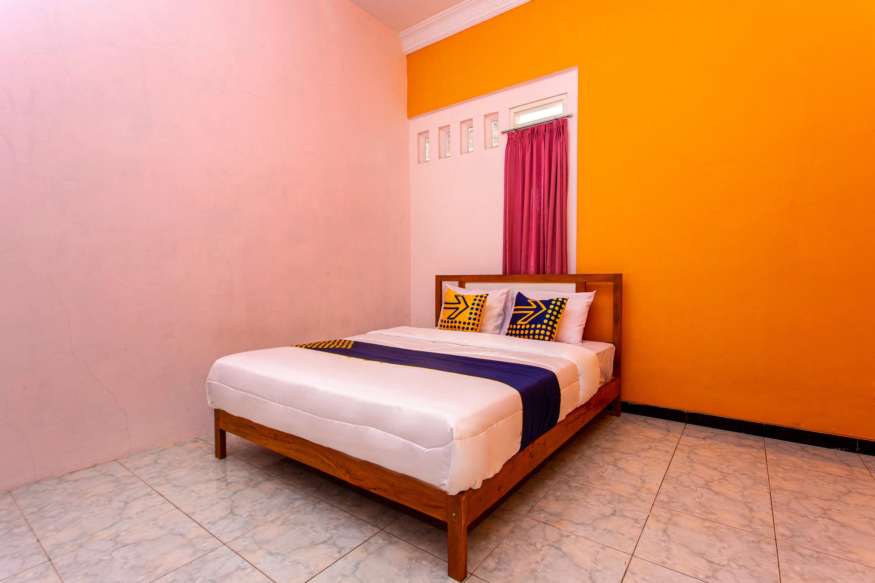 Hotel Spot On 2697 Homy House Semarang Zewnętrze zdjęcie