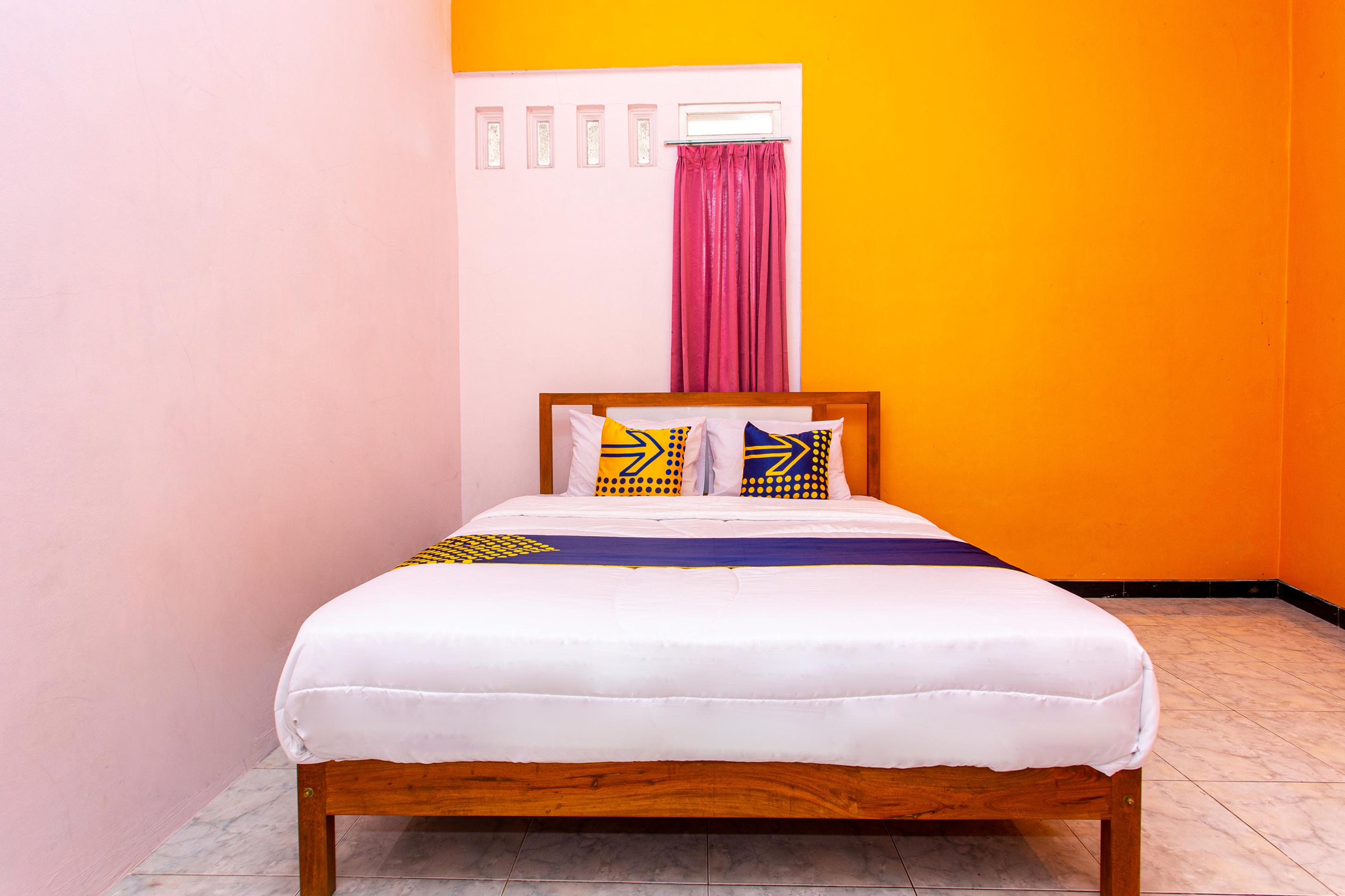 Hotel Spot On 2697 Homy House Semarang Zewnętrze zdjęcie
