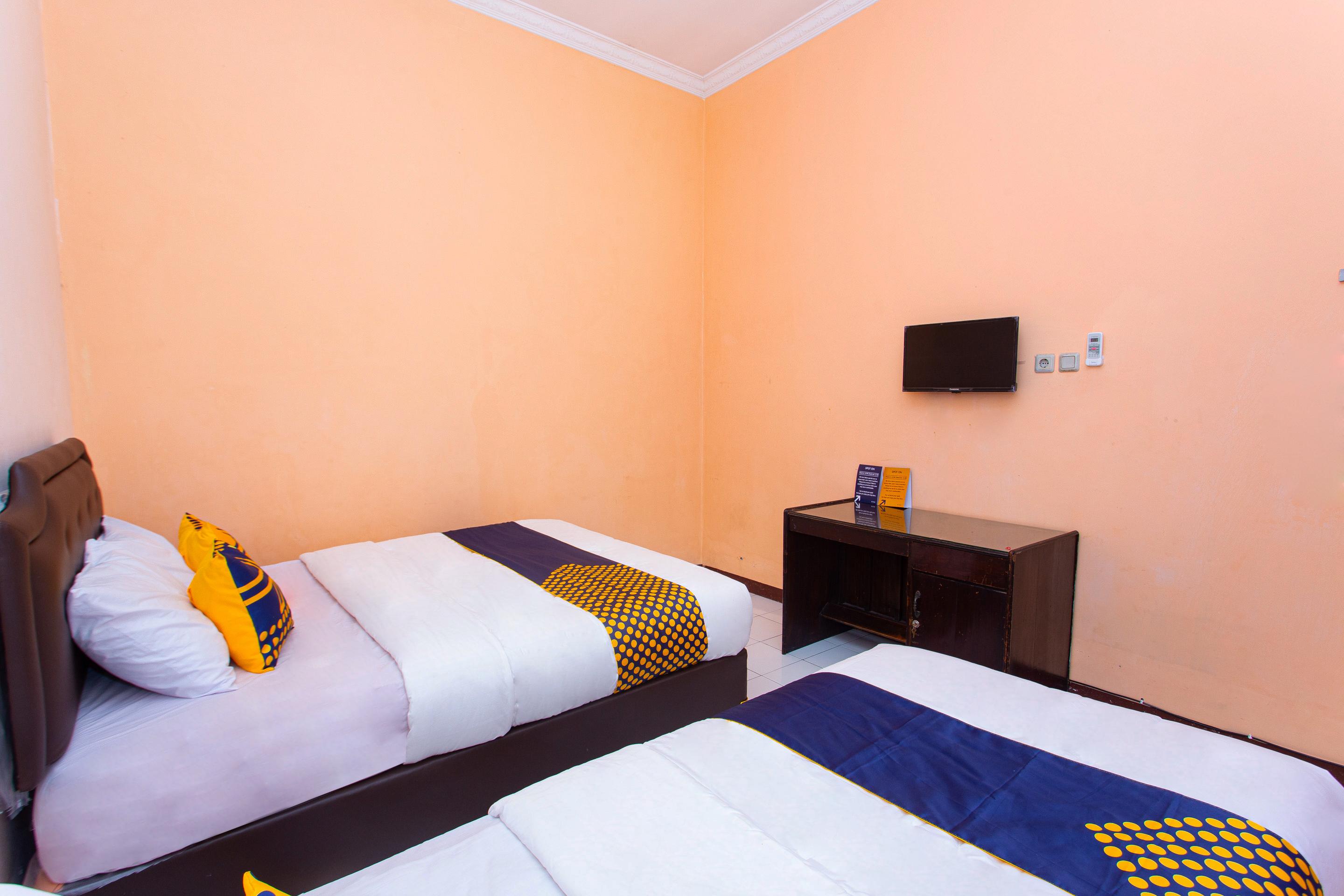 Hotel Spot On 2697 Homy House Semarang Zewnętrze zdjęcie