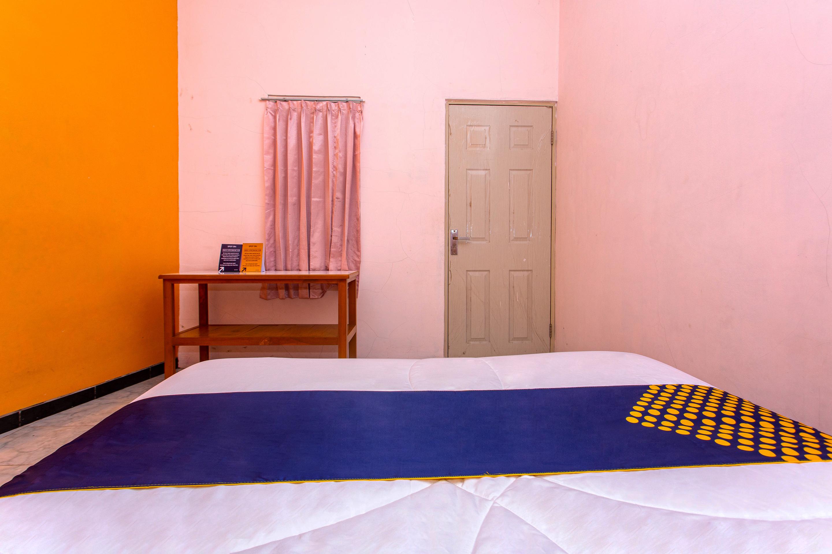 Hotel Spot On 2697 Homy House Semarang Zewnętrze zdjęcie