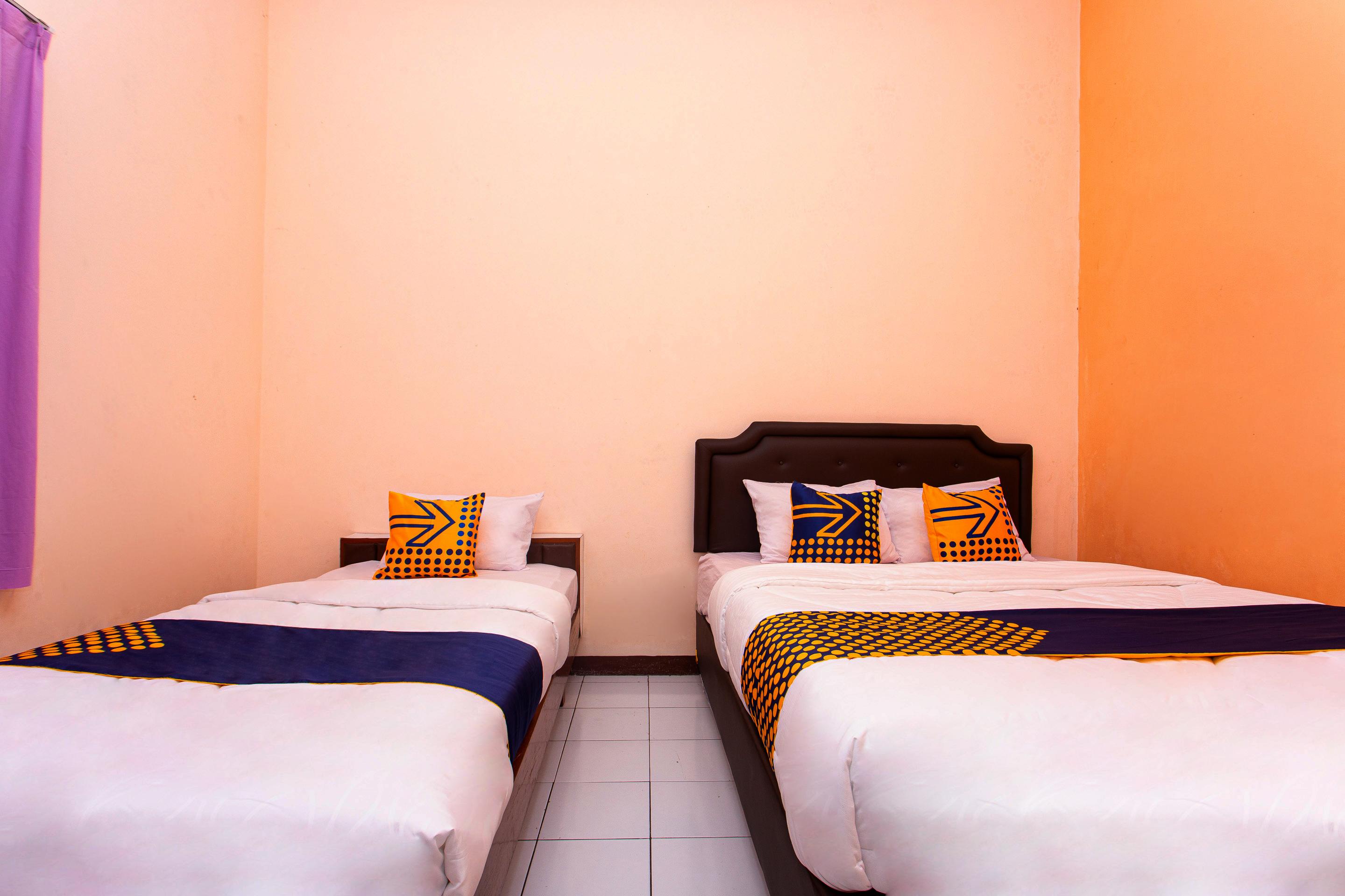 Hotel Spot On 2697 Homy House Semarang Zewnętrze zdjęcie