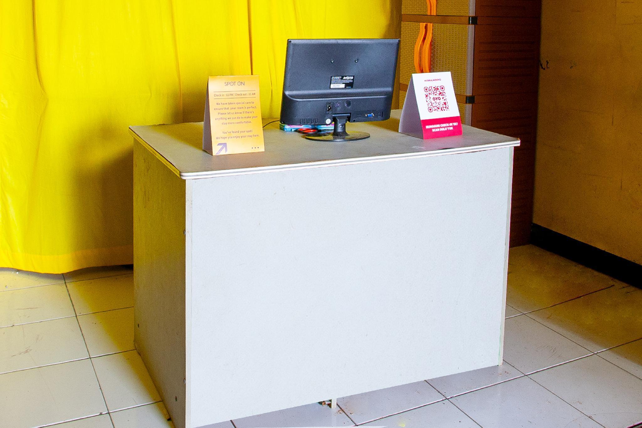 Hotel Spot On 2697 Homy House Semarang Zewnętrze zdjęcie