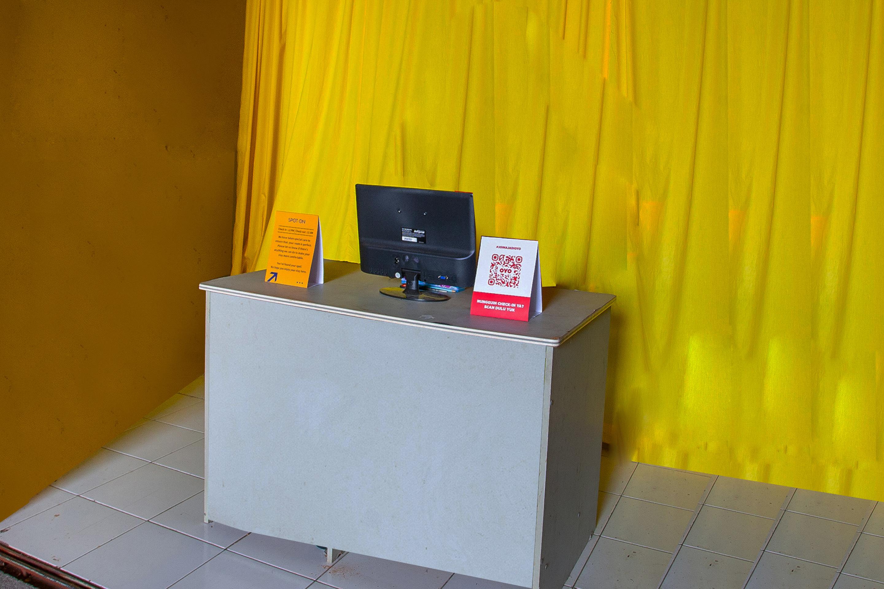 Hotel Spot On 2697 Homy House Semarang Zewnętrze zdjęcie