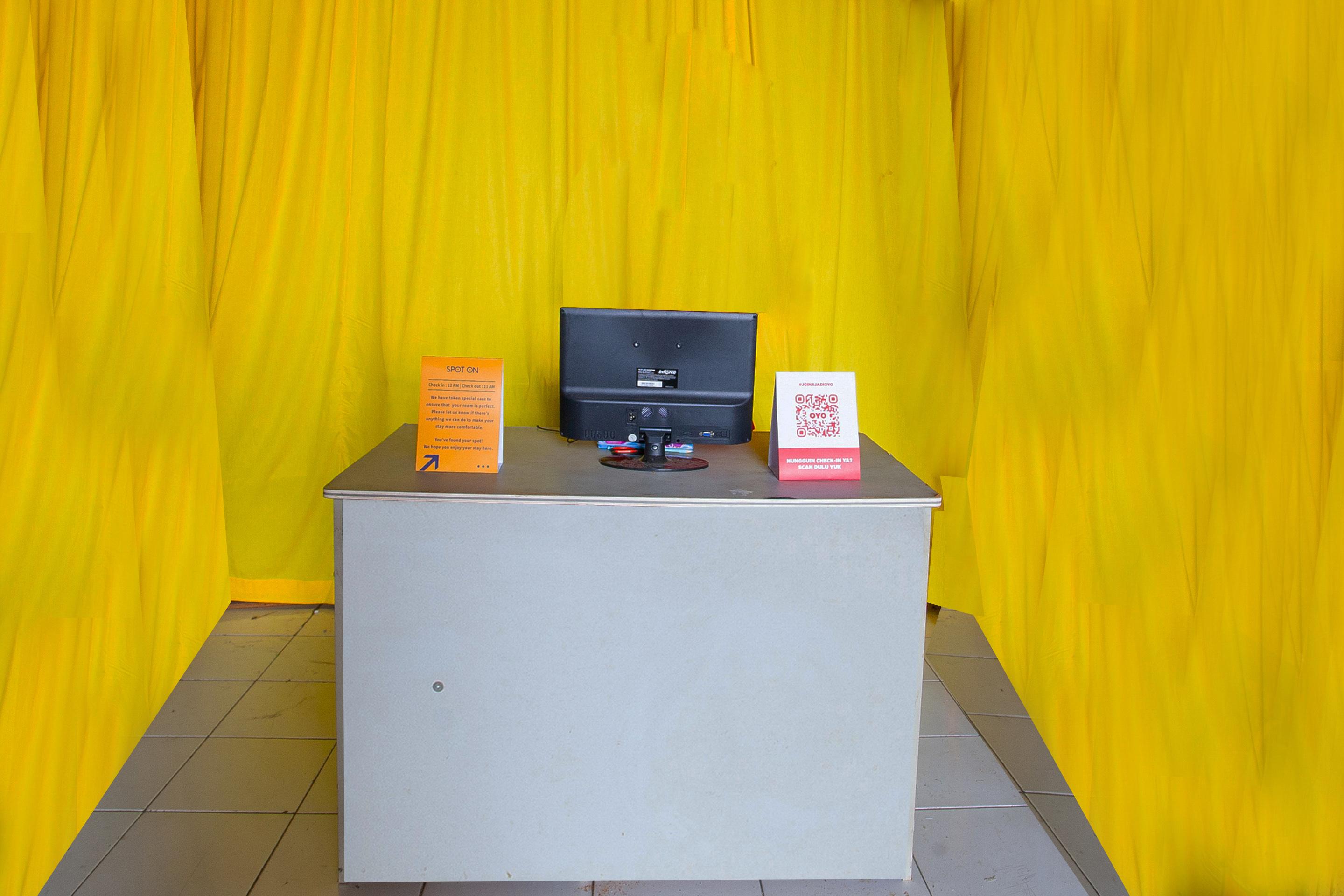 Hotel Spot On 2697 Homy House Semarang Zewnętrze zdjęcie