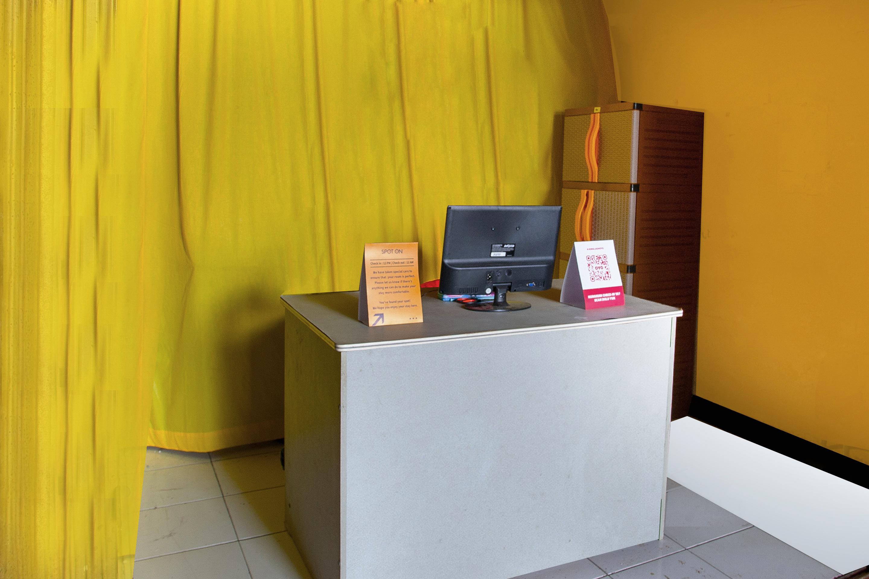 Hotel Spot On 2697 Homy House Semarang Zewnętrze zdjęcie