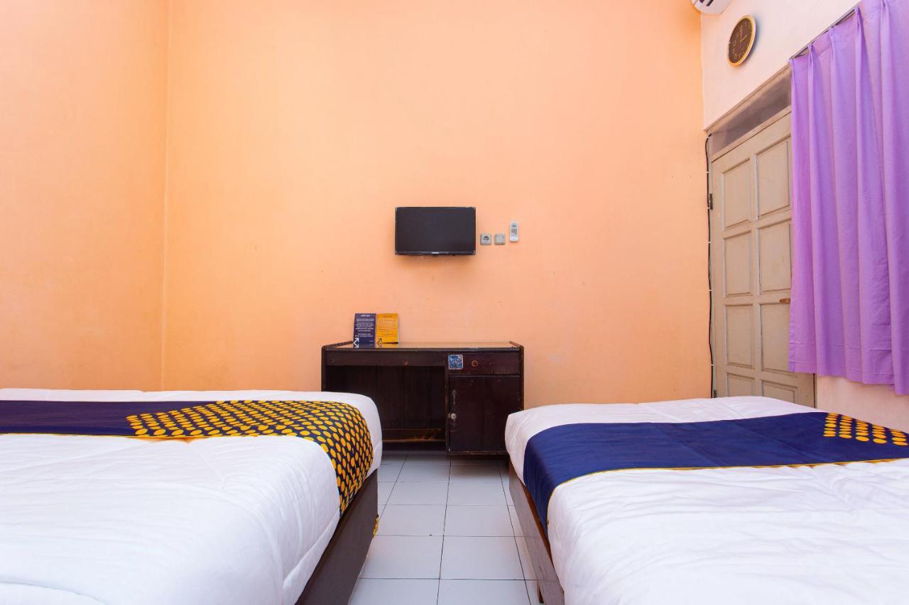Hotel Spot On 2697 Homy House Semarang Zewnętrze zdjęcie